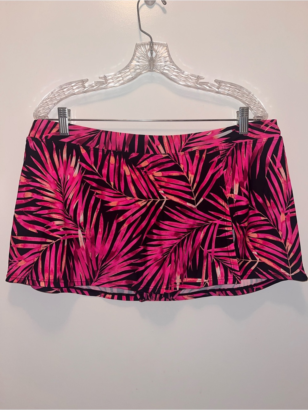 Island Escape Hot Pink Palm-Print Bikini Skirt